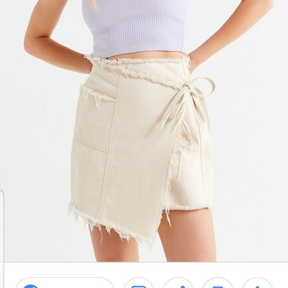 BDG Dresses & Skirts - BDG URBAN OUTFITTERS MINI SKIRT SIZE S